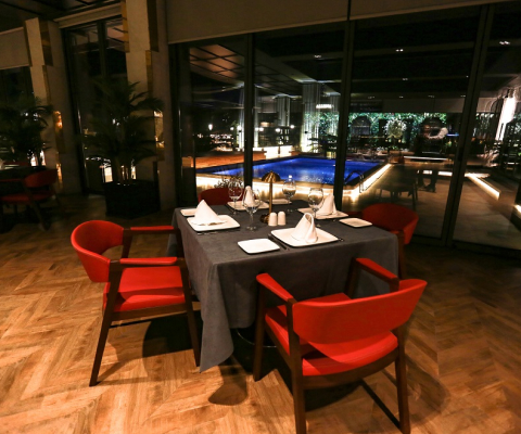 Almira Hotel Restoran Bursa'da anında indirim ayrıcalığı!